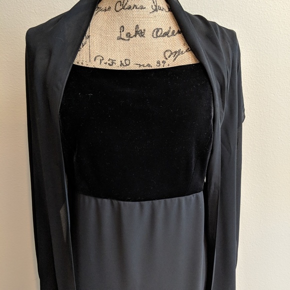 Stylish Black Sleeveless Maxi Dress - Picture 5 of 6